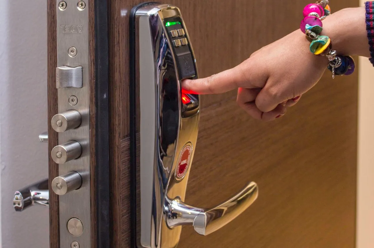 Smart Locks: Are They Safe and Reliable? smart home technology illustration